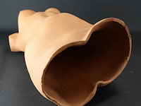 Terracotta vrouwen corso - afbeelding 5 van  5