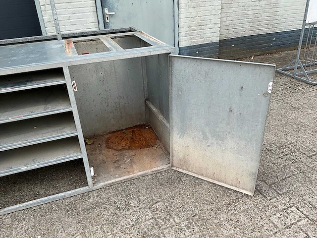 Terras debrasseer tafel - afbeelding 5 van  9
