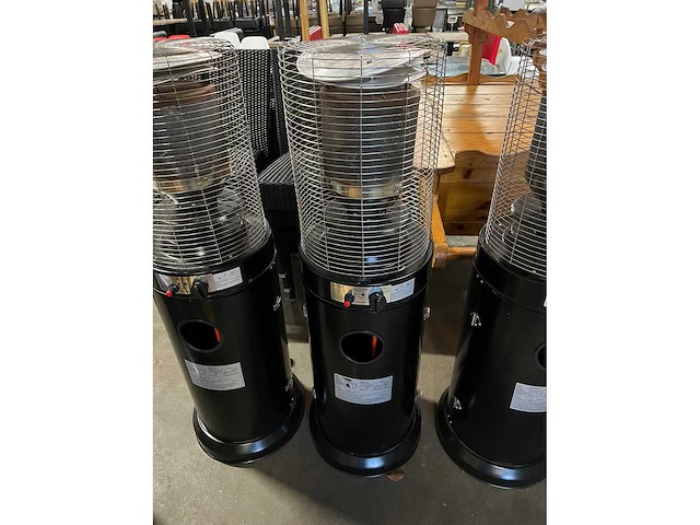 Terras heater - terrasverwarming - afbeelding 2 van  2