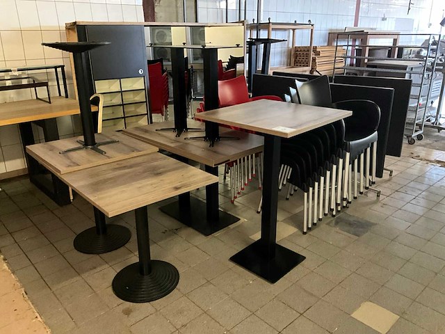 Terras tafels en stoelen divers - afbeelding 1 van  5