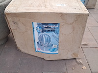 Terrasfontein olympia garden, saturnus - afbeelding 1 van  5