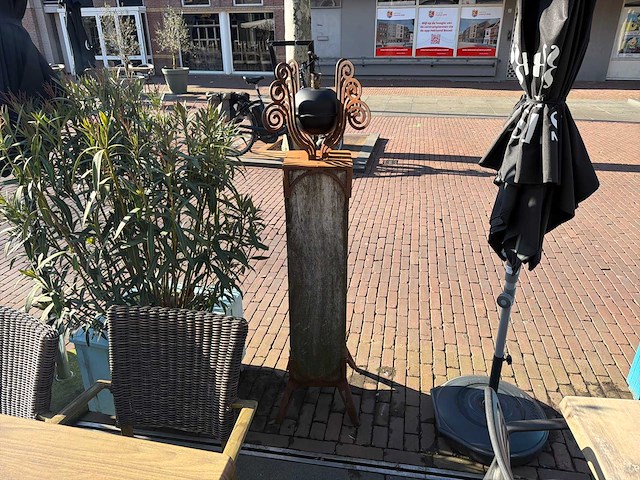 Terraskaars op houte zuil - afbeelding 6 van  6