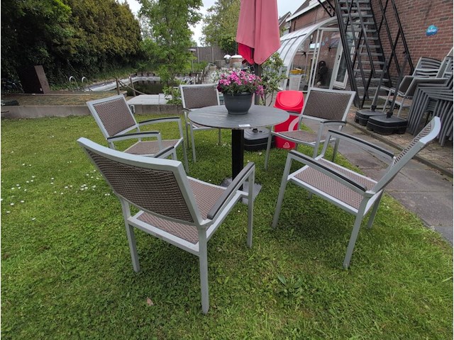 Terrasopstelling - afbeelding 1 van  5