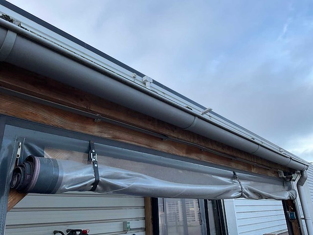 Terrasoverkapping - voorzien van verandazeilen - afbeelding 23 van  24