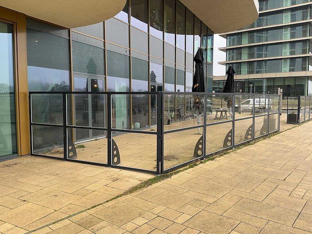 Terrasscherm 14,5 meter - afbeelding 1 van  6