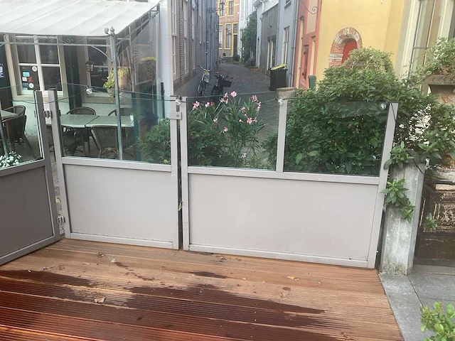 Terrasscherm totale lengte 12m - afbeelding 1 van  9