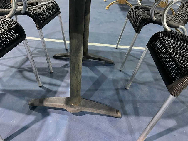 Terrastafel (3x) + 16 stoelen - afbeelding 4 van  7