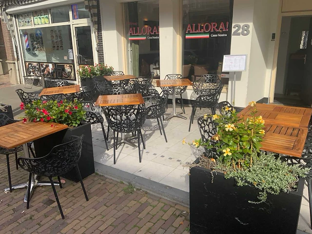 Terrastafel 70x70x75cm (8x) - afbeelding 1 van  6