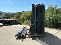 Terrein afscheiding / hekken + poort (15x) - afbeelding 5 van  8
