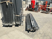Terrein afscheiding / hekken + poort (15x) - afbeelding 8 van  8