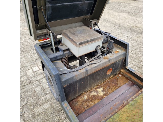 Terreintrekker, spijkstaal, 305, 1989 - afbeelding 11 van  26