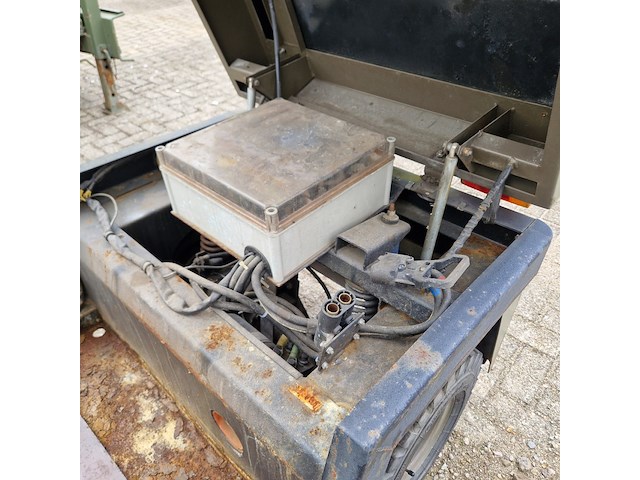 Terreintrekker, spijkstaal, 305, 1989 - afbeelding 17 van  26