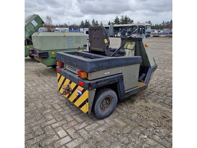 Terreintrekker, spijkstaal, 305, 1989 - afbeelding 21 van  26