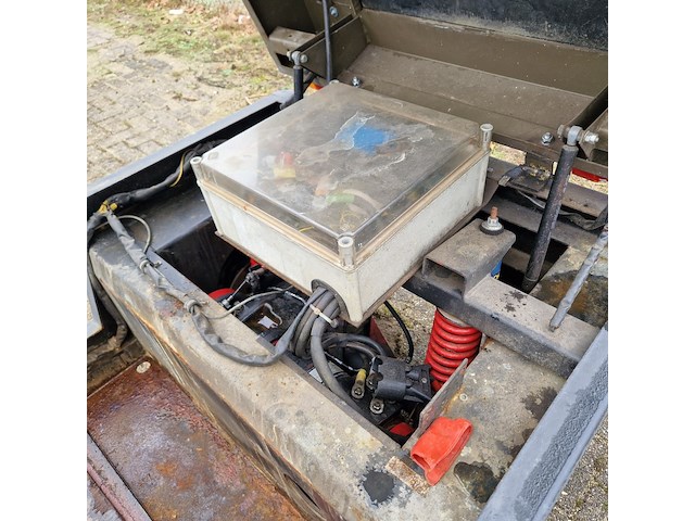 Terreintrekker, spijkstaal, 305, 1989 - afbeelding 13 van  39