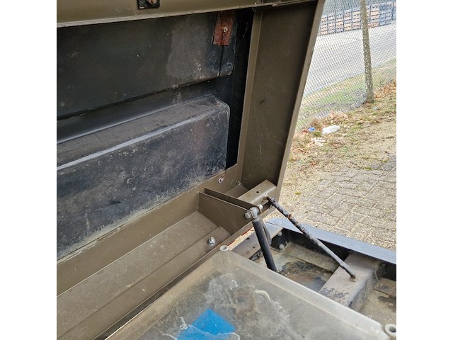 Terreintrekker, spijkstaal, 305, 1989 - afbeelding 18 van  39