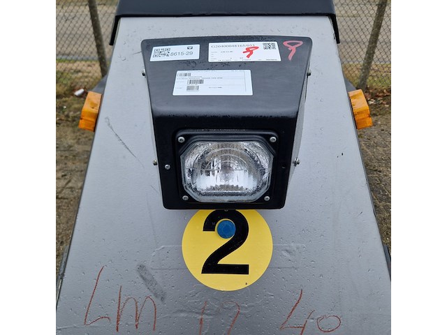 Terreintrekker, spijkstaal, 305, 1989 - afbeelding 33 van  39