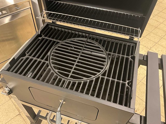 Terrington house 11245m houtskool bbq - afbeelding 4 van  11