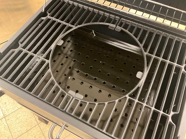 Terrington house 11245m houtskool bbq - afbeelding 5 van  11