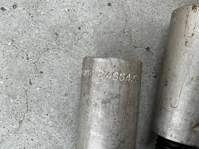 Terwa hbb-m24-200-ss316ti hbb hijsboutanker 2500kg (119x) - afbeelding 2 van  5