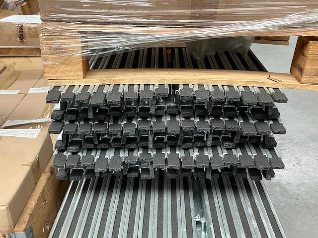 Terwa hmpr-ce-28/15-1650 fv anker rail (120x) - afbeelding 2 van  5