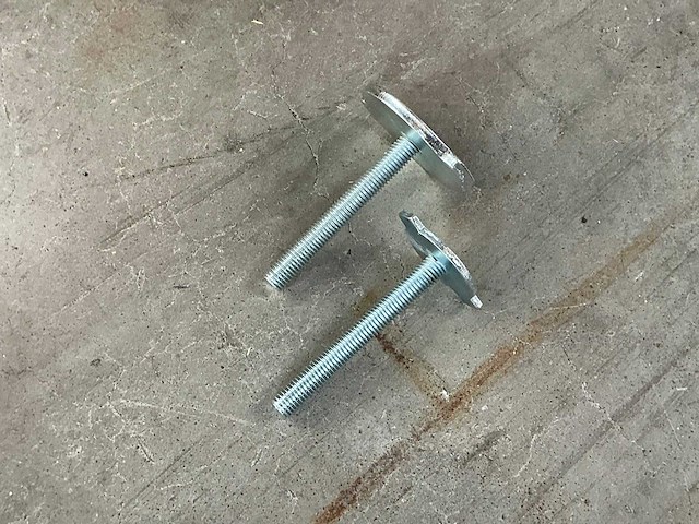 Terwa ipd bevestigingsplaat met draadstang (696x) - afbeelding 1 van  6