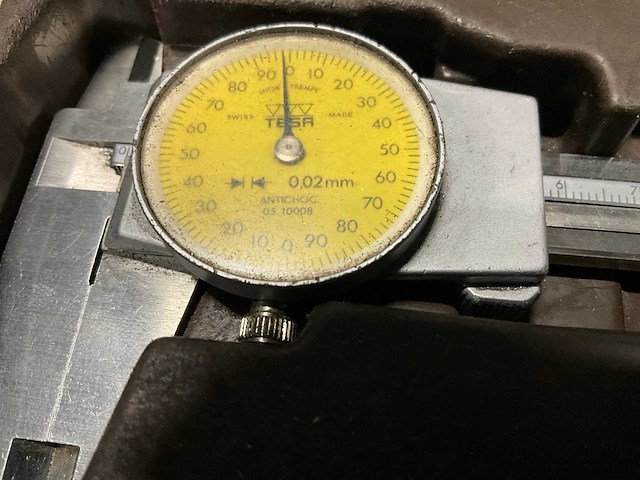 Tesa 0,02 meetklok schuifmaat - afbeelding 2 van  2