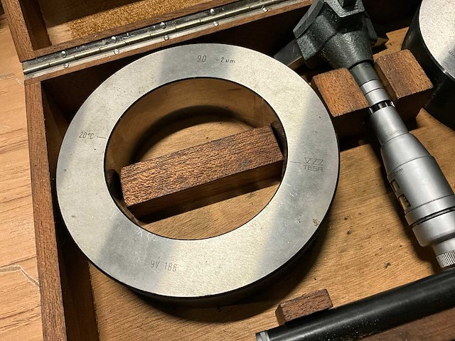 Tesa 60>90mm driepunts binnenmaatmicrometer - afbeelding 4 van  8