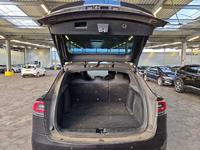 Tesla - 2017 - model x - 100d - personenauto - afbeelding 13 van  16