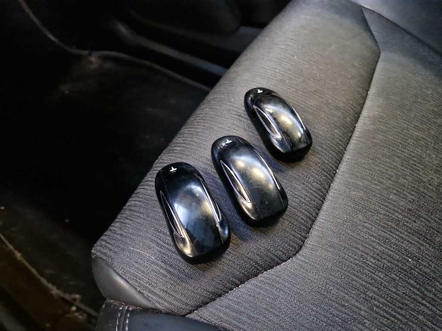 Tesla - 2017 - model x - 100d - personenauto - afbeelding 8 van  16