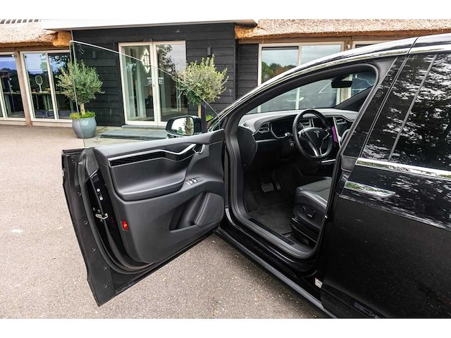 Tesla - 2017 - model x - 90d base - pr-140-b - afbeelding 9 van  46