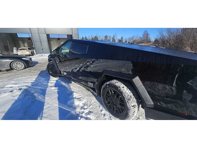 Tesla - 2024 - cybertruck - foundation model - personenauto - afbeelding 20 van  85