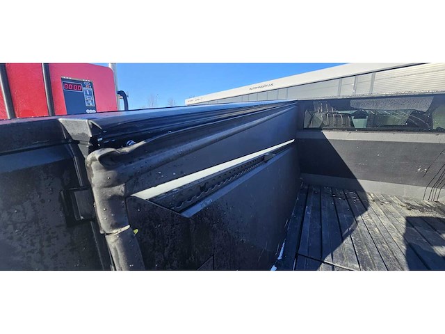 Tesla - 2024 - cybertruck - foundation model - personenauto - afbeelding 24 van  85