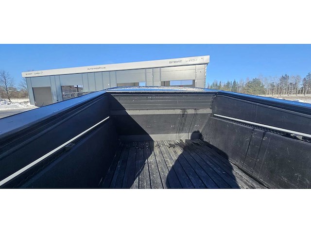 Tesla - 2024 - cybertruck - foundation model - personenauto - afbeelding 25 van  85