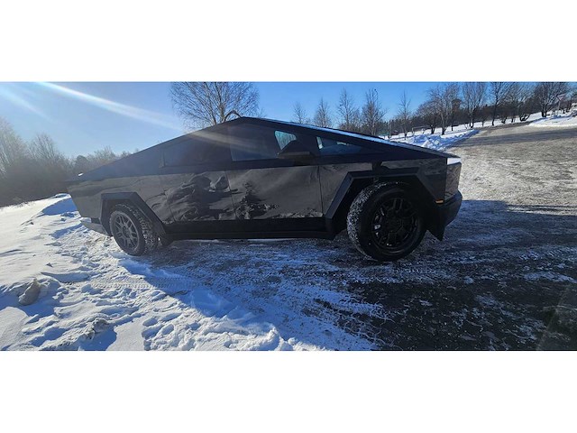 Tesla - 2024 - cybertruck - foundation model - personenauto - afbeelding 39 van  85