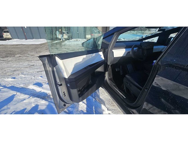 Tesla - 2024 - cybertruck - foundation model - personenauto - afbeelding 40 van  85