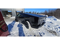 Tesla - 2024 - cybertruck - foundation model - personenauto - afbeelding 43 van  85