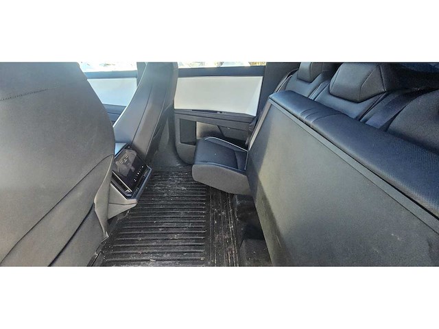 Tesla - 2024 - cybertruck - foundation model - personenauto - afbeelding 49 van  85