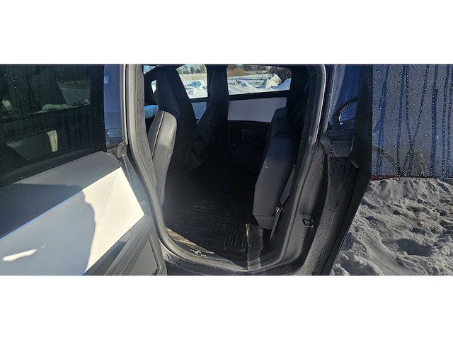 Tesla - 2024 - cybertruck - foundation model - personenauto - afbeelding 56 van  85
