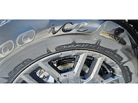 Tesla - 2024 - cybertruck - foundation model - personenauto - afbeelding 71 van  85