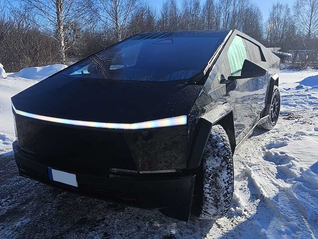 Tesla - 2024 - cybertruck - foundation model - personenauto - afbeelding 5 van  85