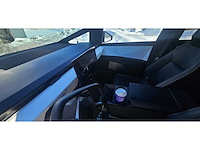 Tesla - 2024 - cybertruck - foundation model - personenauto - afbeelding 82 van  85