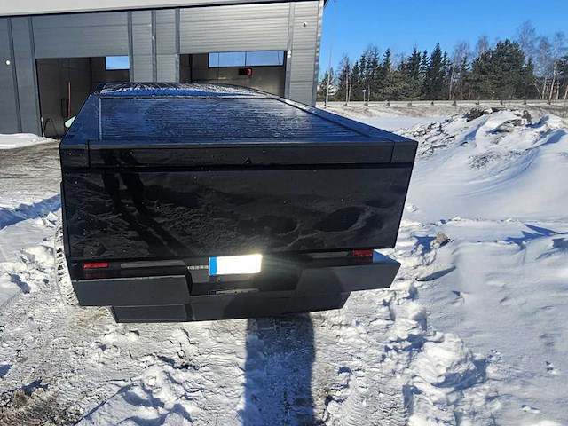 Tesla - 2024 - cybertruck - foundation model - personenauto - afbeelding 7 van  85