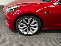 Tesla - model 3 - long range awd 75kwh - car - 2019 - afbeelding 17 van  31