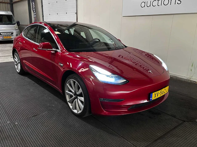 Tesla - model 3 - long range awd 75kwh - car - 2019 - afbeelding 30 van  31
