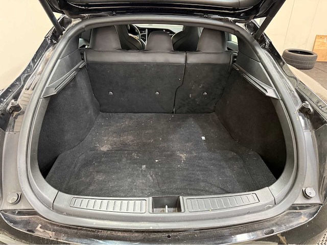 Tesla - model s - 75d - personenauto - 2018 - afbeelding 14 van  29