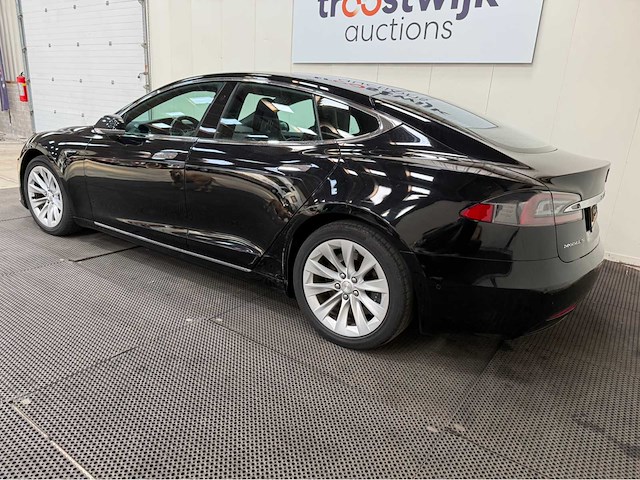 Tesla - model s - 75d - personenauto - 2018 - afbeelding 23 van  29