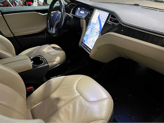 Tesla - model s - 85 - free supercharge - personenauto - 2013 - afbeelding 6 van  28
