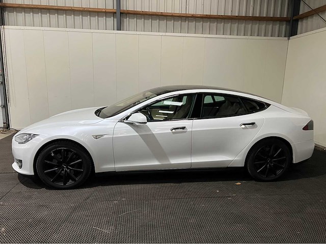 Tesla - model s - 85 - free supercharge - personenauto - 2013 - afbeelding 12 van  28