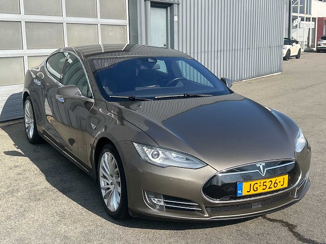 Tesla - model s - 85d base - car - 2016 free supercharge sc01 - afbeelding 23 van  39
