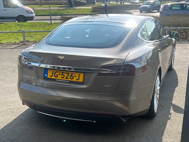 Tesla - model s - 85d base - car - 2016 free supercharge sc01 - afbeelding 34 van  39